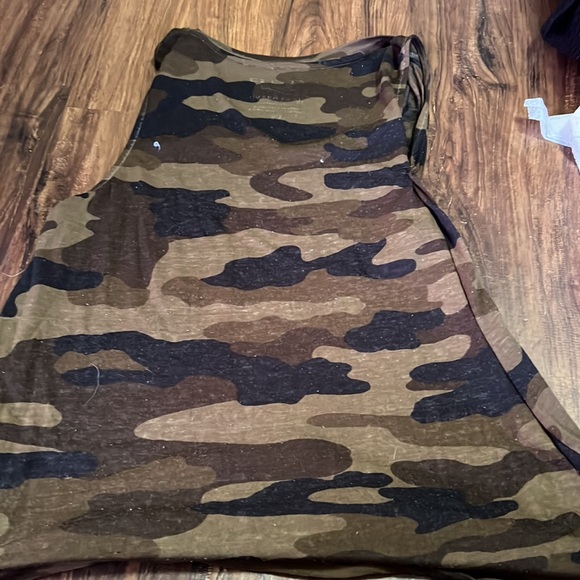 Lucky Brand Tank Top - Picture 3 of 3